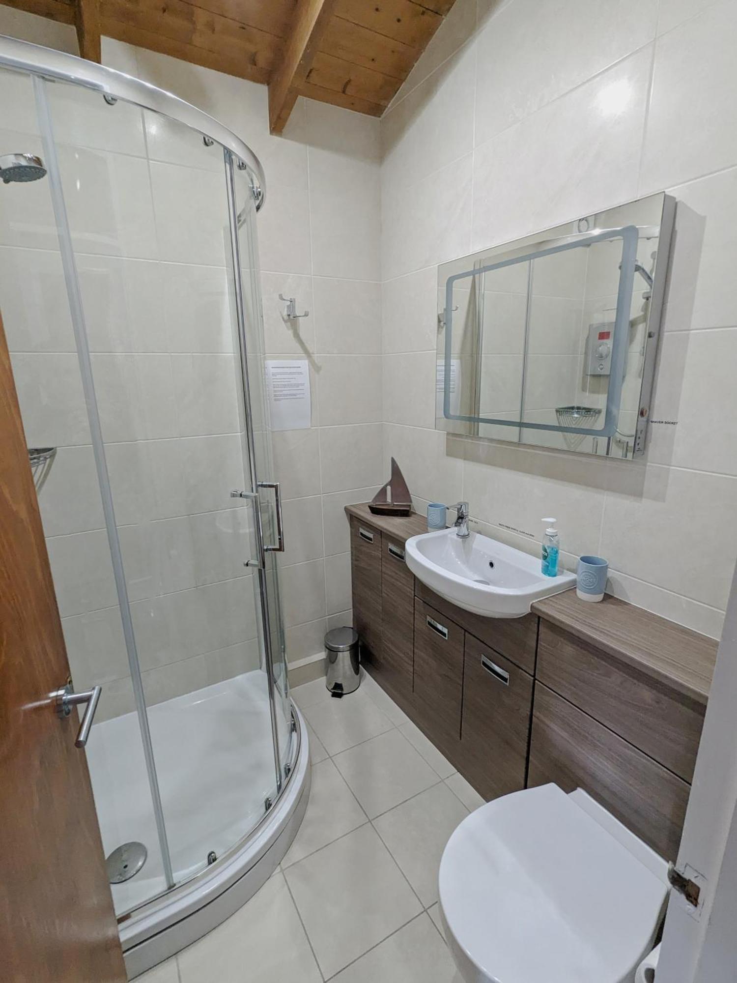 Harbour Haven: Spectacular Views Apartment Porthmadog Luaran gambar